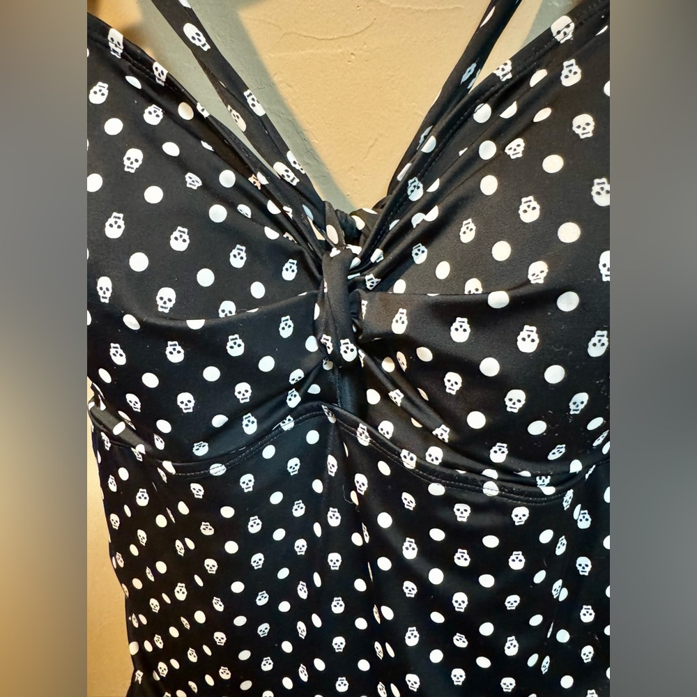 Torrid Black & White One Piece adjustable ties ruffle skirt Swimsuit